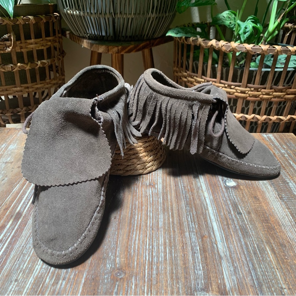 Steve Madden slouchy suede moccasins.Brown soft suede leather.